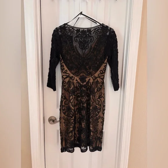 Sue Wong Black and Tan Lace Dress - Picture 2 of 5